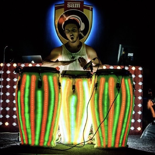 Неоновые африканские барабаны